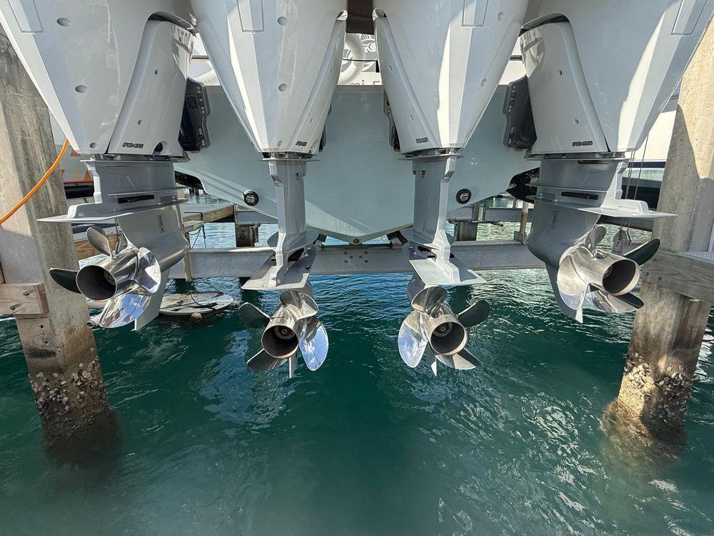 44' 2024 Contender 44ST