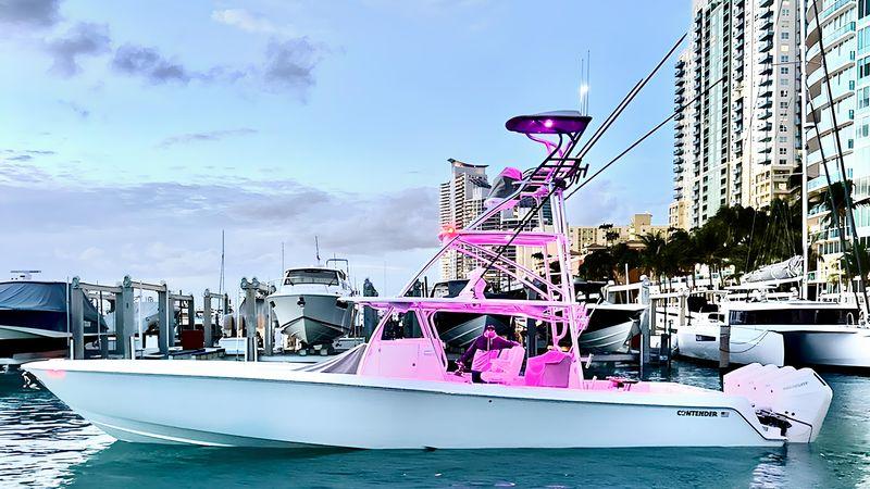 44' 2024 Contender 44ST