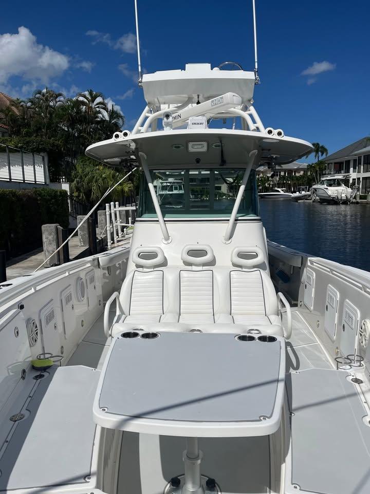 35' 2008 Everglades 350 Center Console