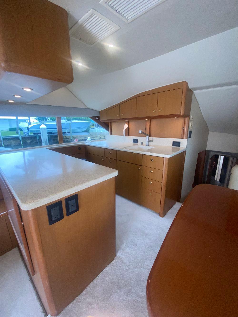 52' 2002 Ocean Yachts Super Sport