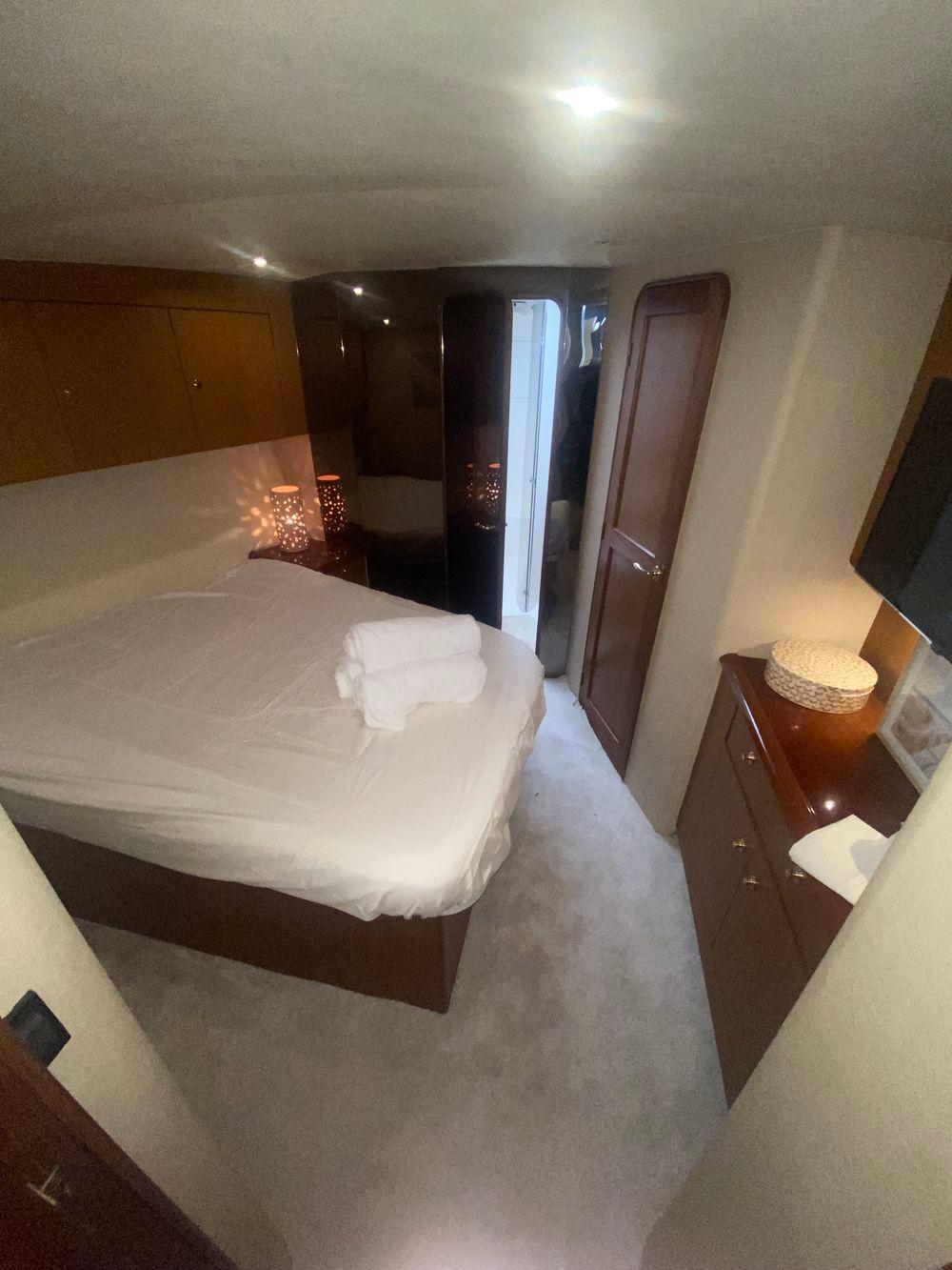 52' 2002 Ocean Yachts Super Sport