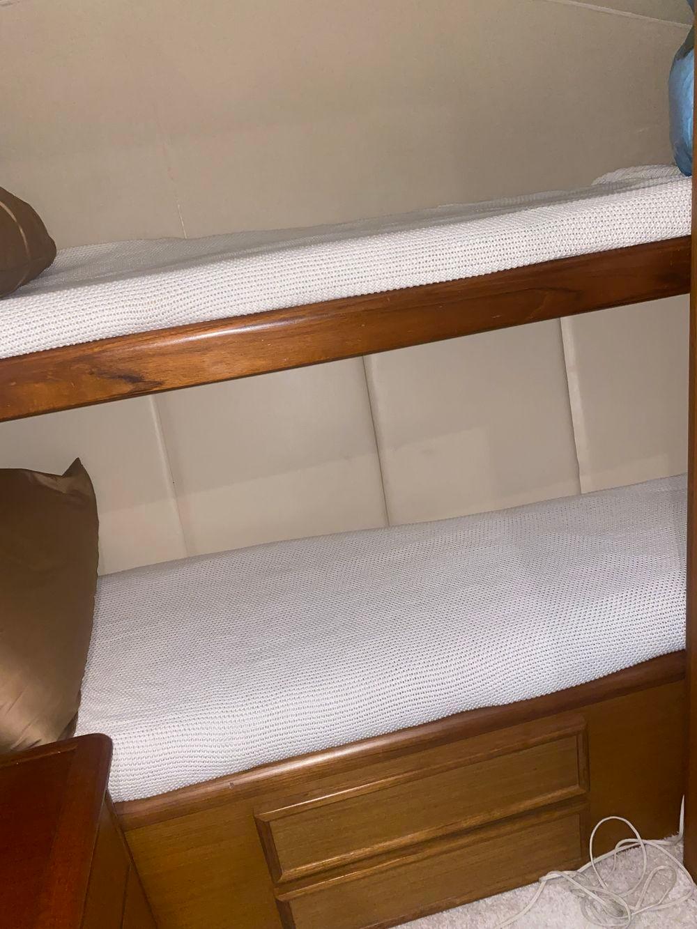 52' 2002 Ocean Yachts Super Sport