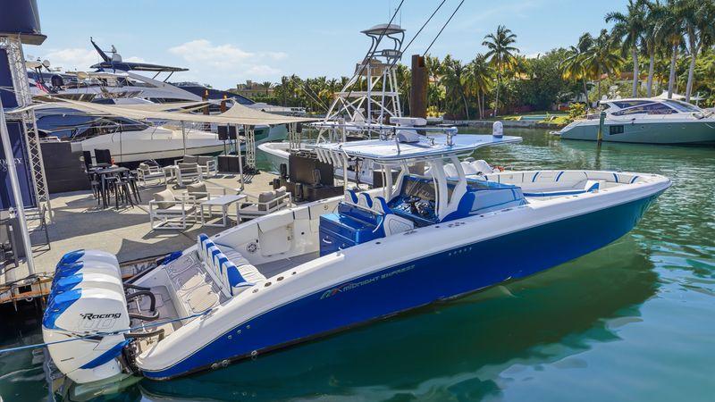 43' 2019 Midnight Express Open