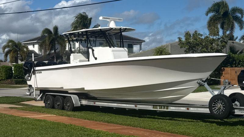 39' 2020 Contender 39 ST