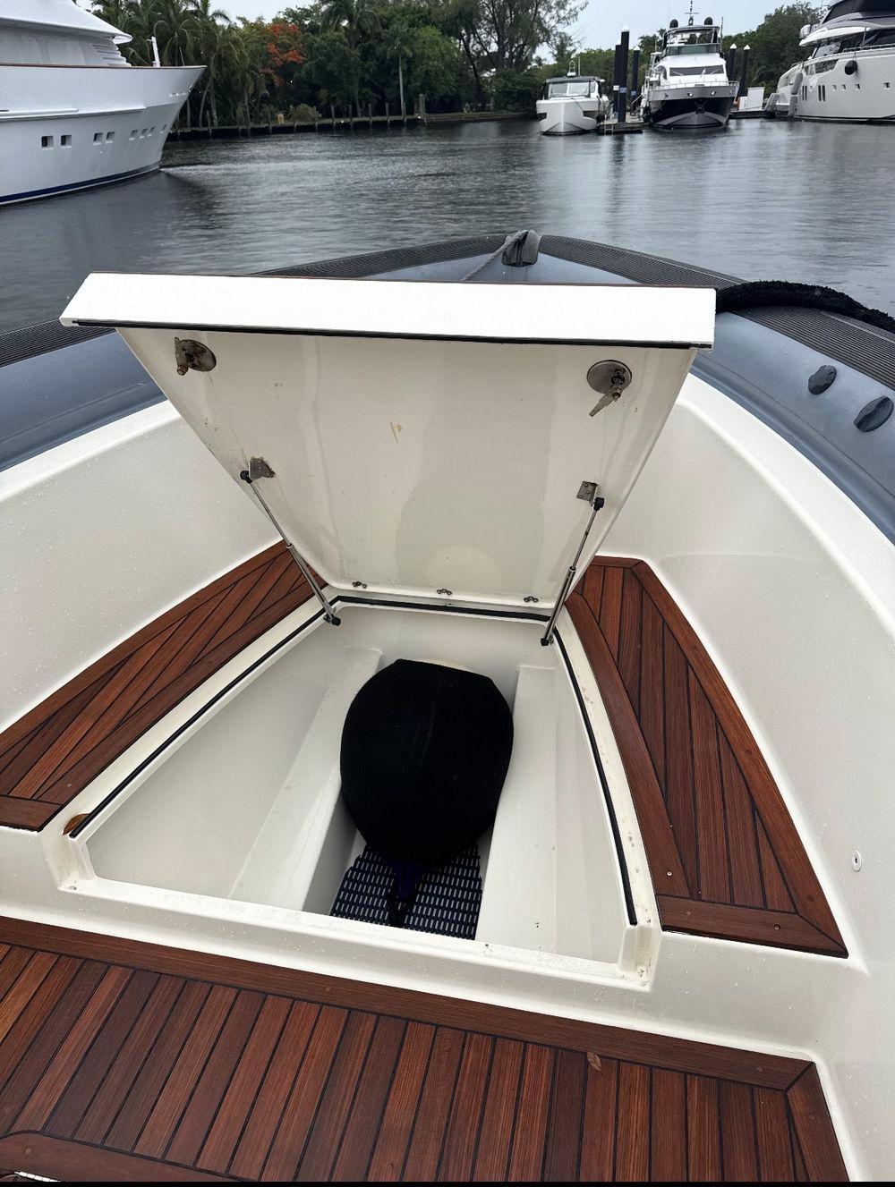 37' 2018 Ocean 1 37 RIB