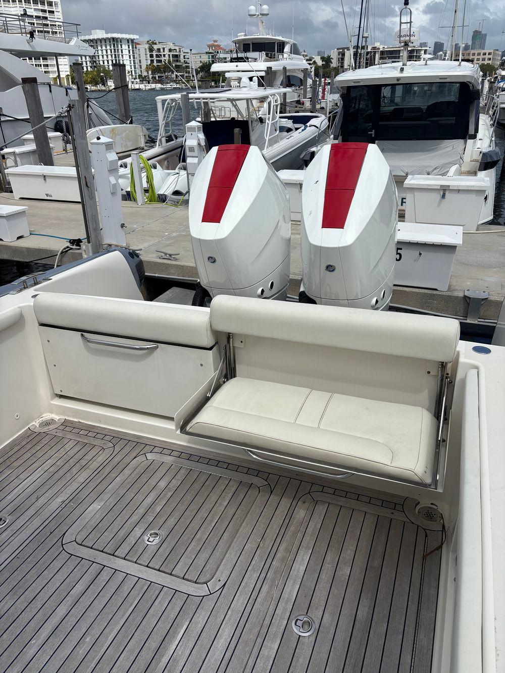 37' 2018 Ocean 1 37 RIB