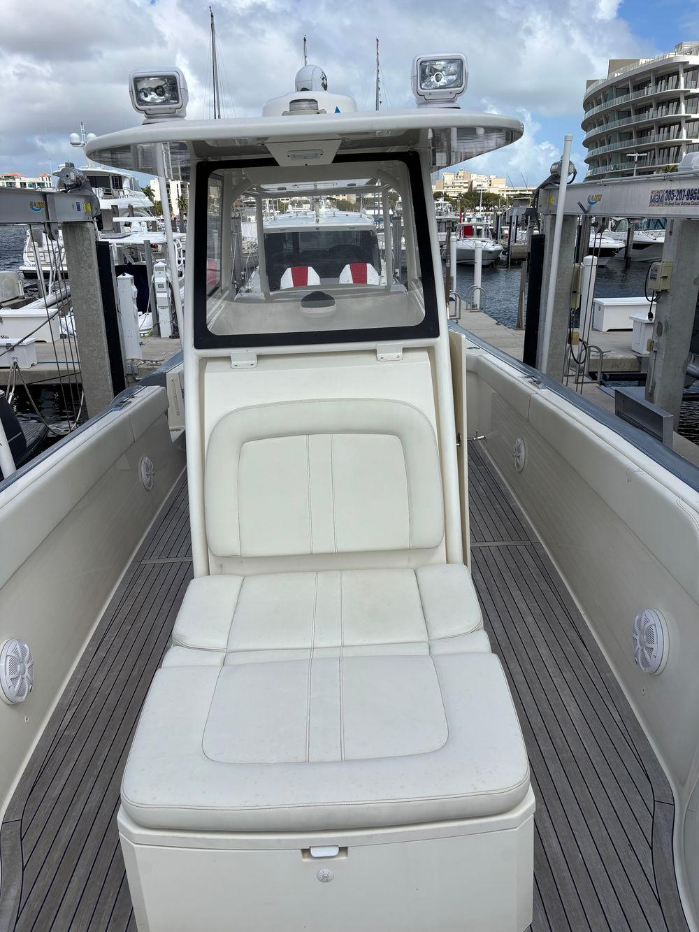 37' 2018 Ocean 1 37 RIB