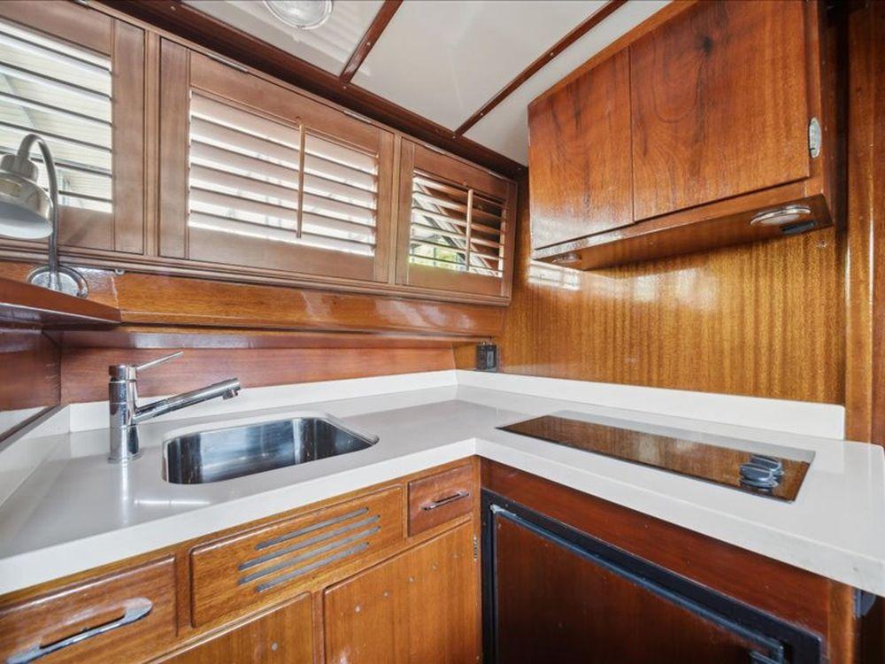 37' 1964 Chris-Craft 37 Constellation