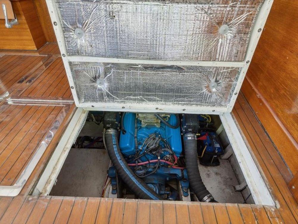 37' 1964 Chris-Craft 37 Constellation