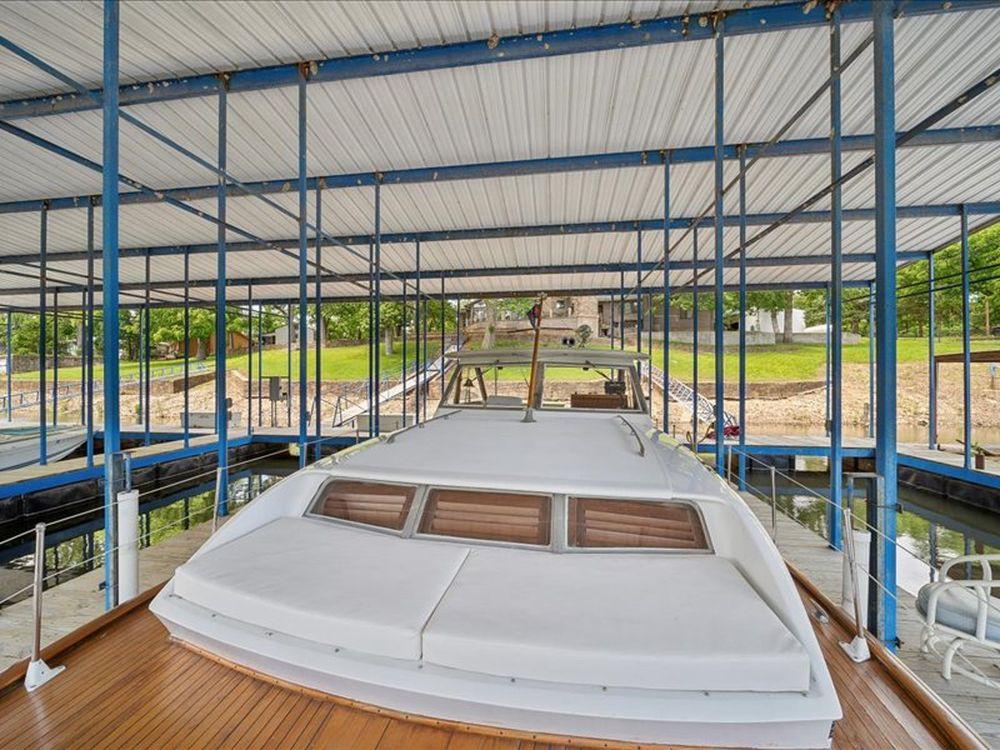 37' 1964 Chris-Craft 37 Constellation