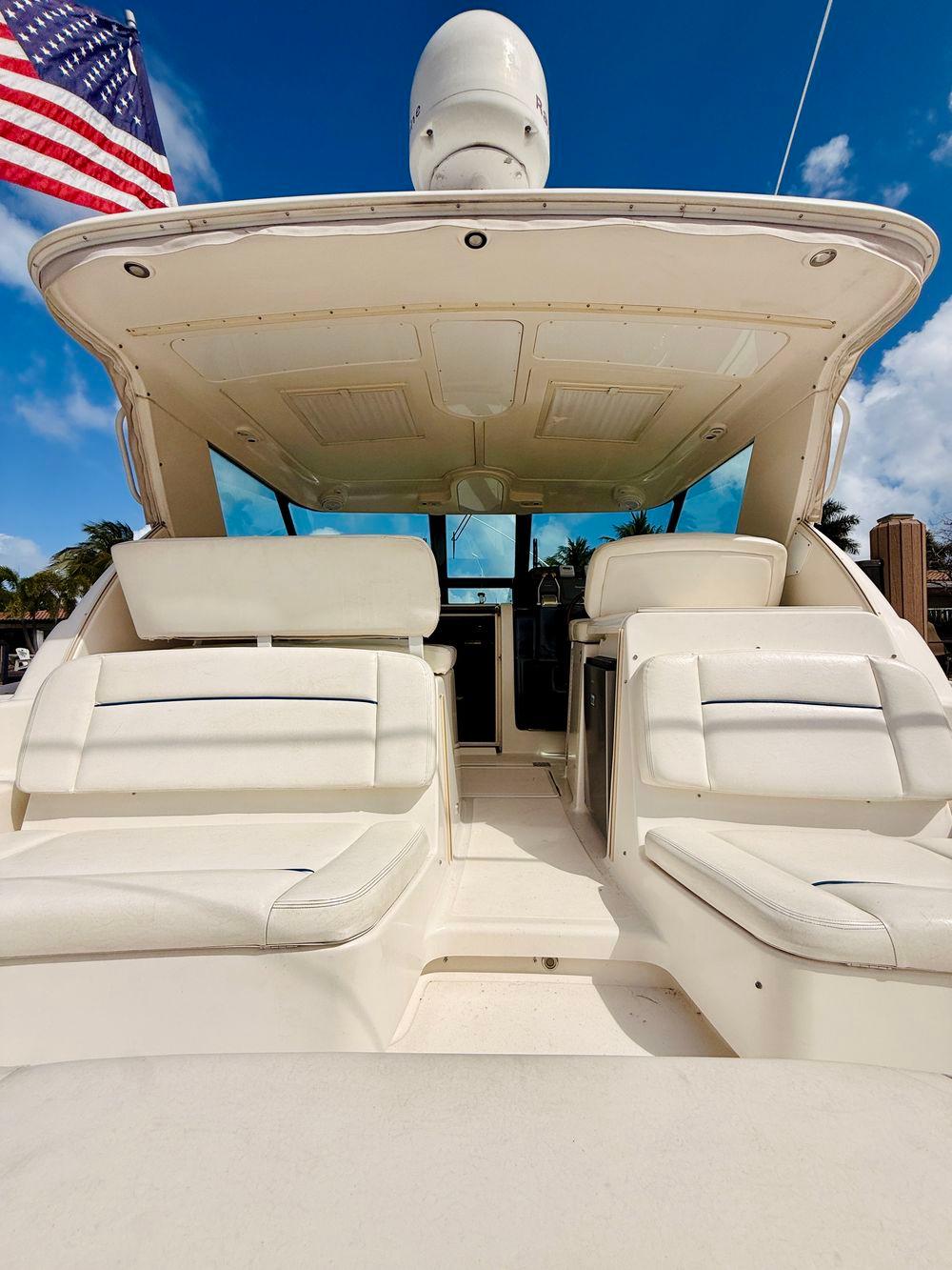 36' 2005 Tiara Yachts 3600 Sovran