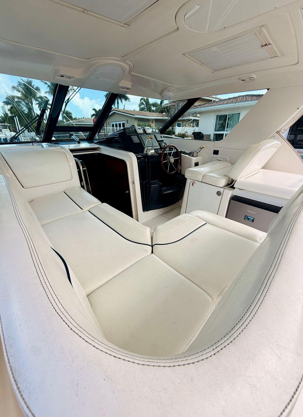 36' 2005 Tiara Yachts 3600 Sovran