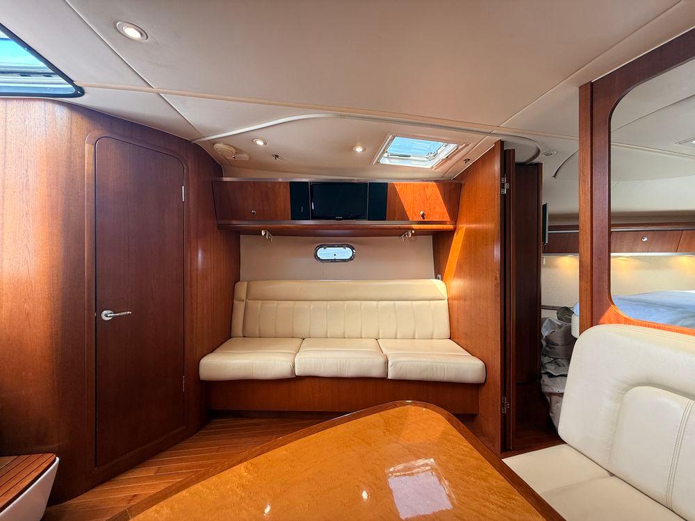 36' 2005 Tiara Yachts 3600 Sovran