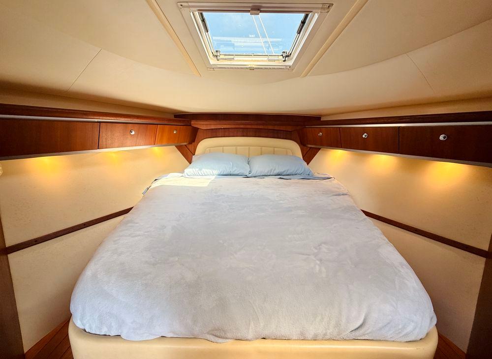 36' 2005 Tiara Yachts 3600 Sovran