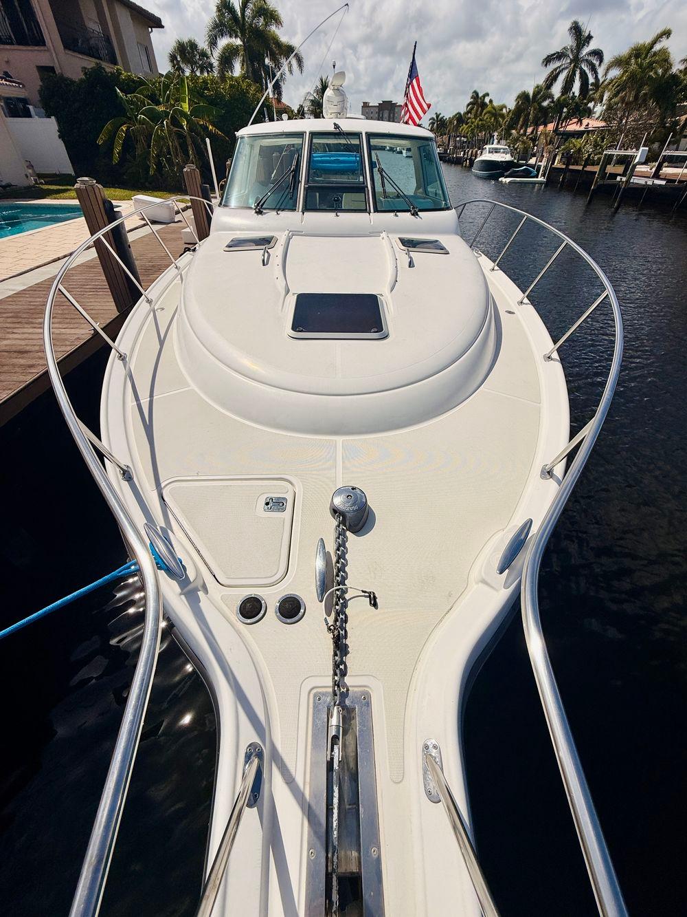 36' 2005 Tiara Yachts 3600 Sovran