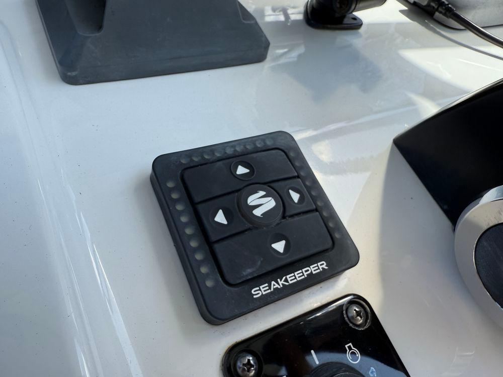 23' 2021 Sportsman Open 232 Center Console