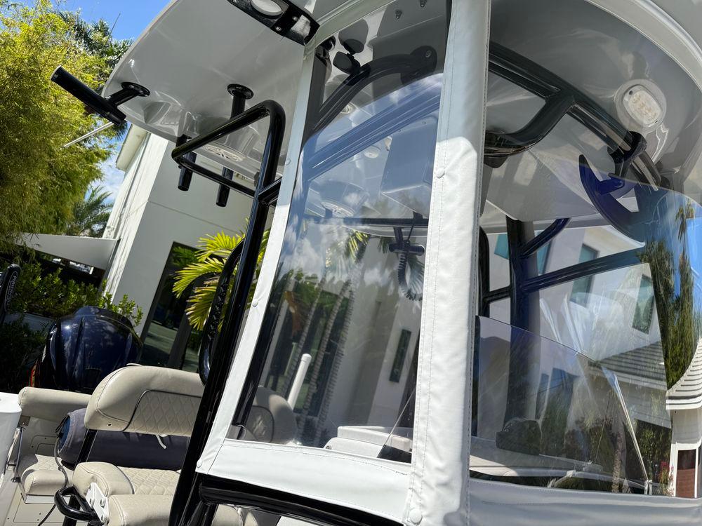 23' 2021 Sportsman Open 232 Center Console