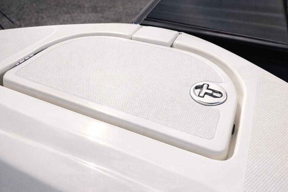 29' 2008 Hydra-Sports Vector 2900 CC