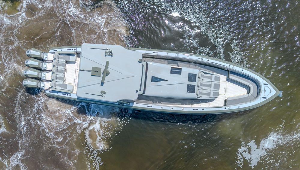 52' 2025 Midnight Express 52 Vitesse