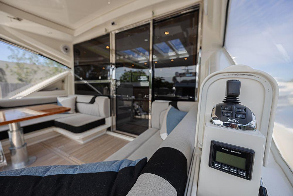 60' 2021 Riviera 6000 Sport Yacht Platinum Edition
