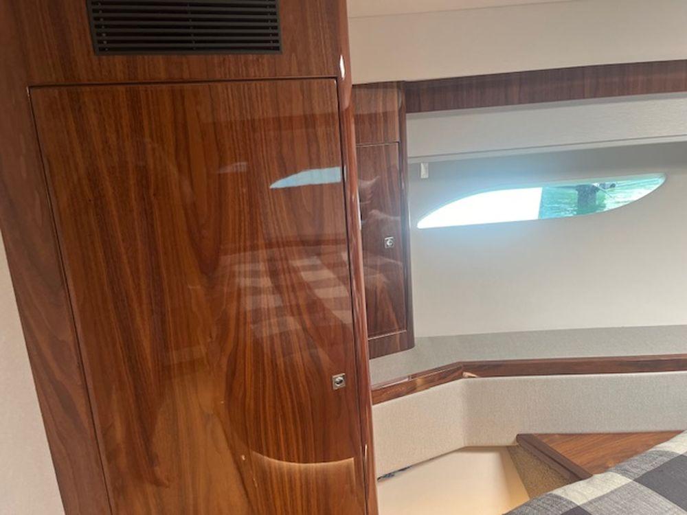 60' 2021 Riviera 6000 Sport Yacht Platinum Edition