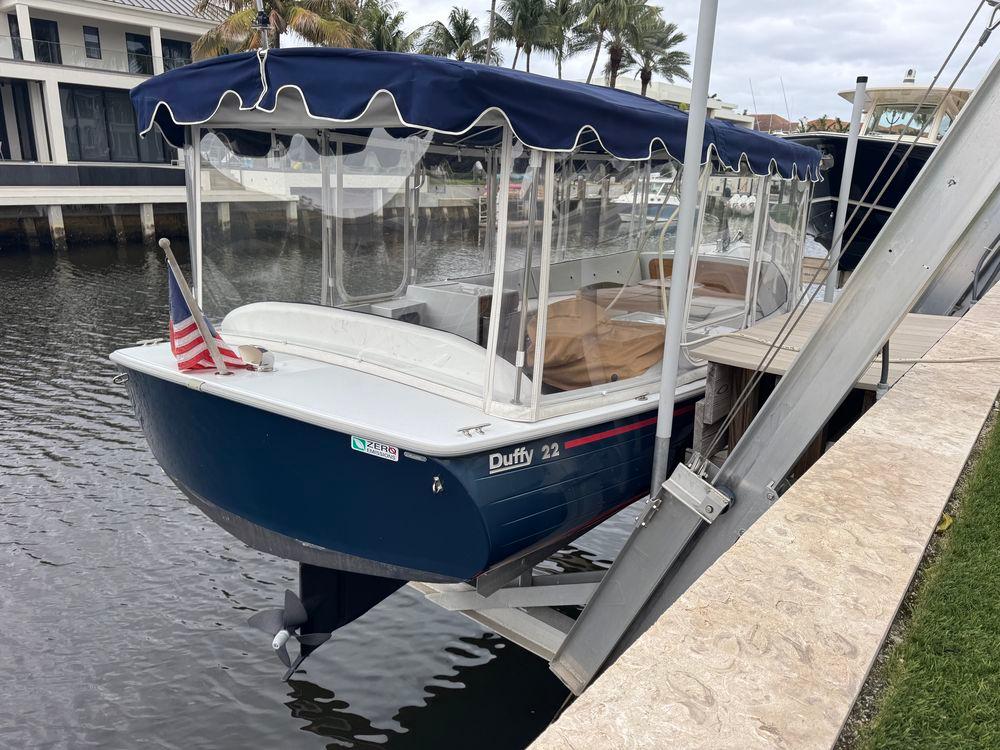 22' 2023 Duffy Bay Island 22