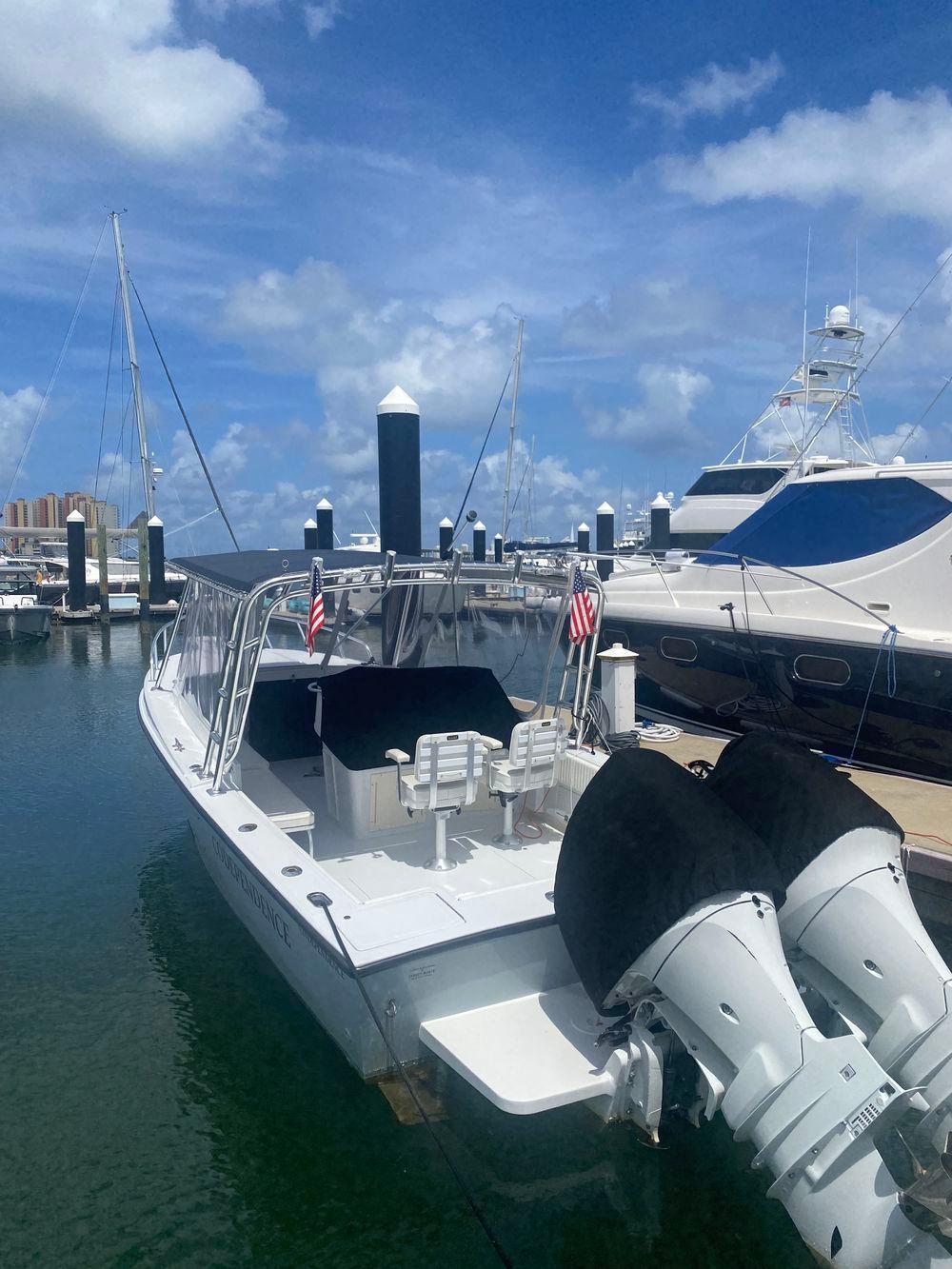 30' 1990 Salt Shaker 300