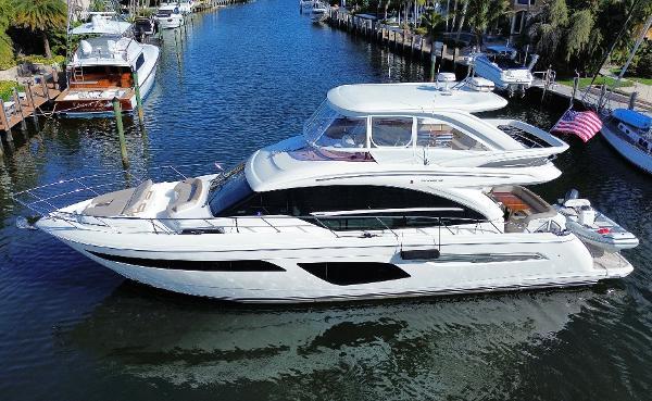 62' 2019 Princess F62