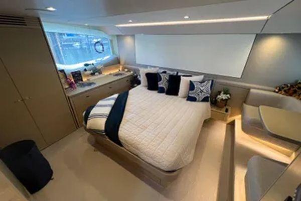55' 2018 Princess F55