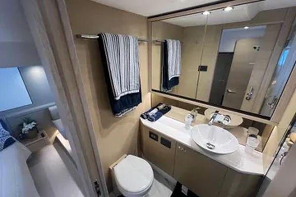 55' 2018 Princess F55