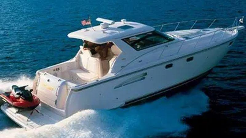 44' 2004 Tiara Yachts 4400 Sovran