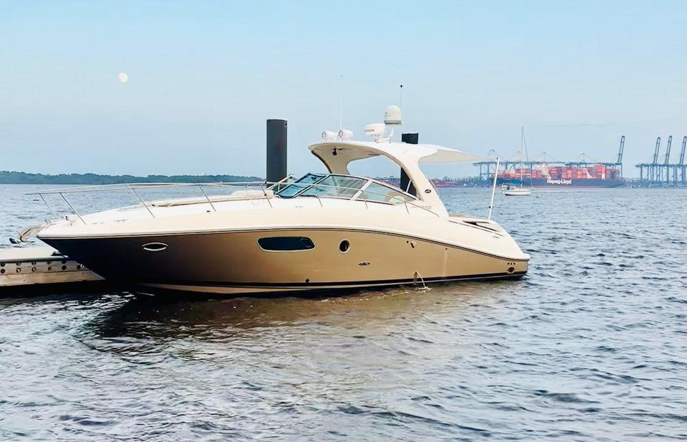 36' 2009 Sea Ray Sundancer 350