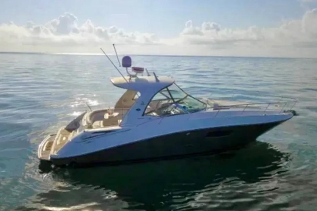36' 2009 Sea Ray Sundancer 350