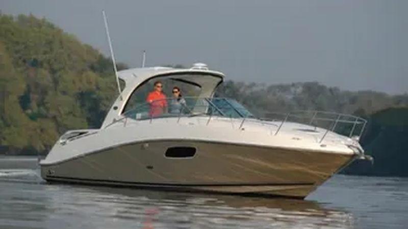 36' 2009 Sea Ray Sundancer 350