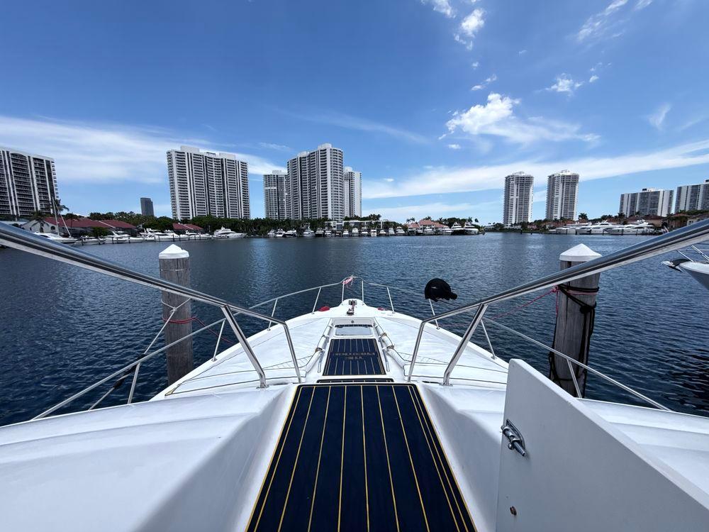 45' 2001 Sea Ray 450 Express Bridge