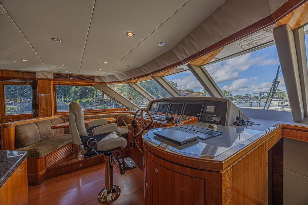 74' 2010 Ocean Alexander 74 Motoryacht