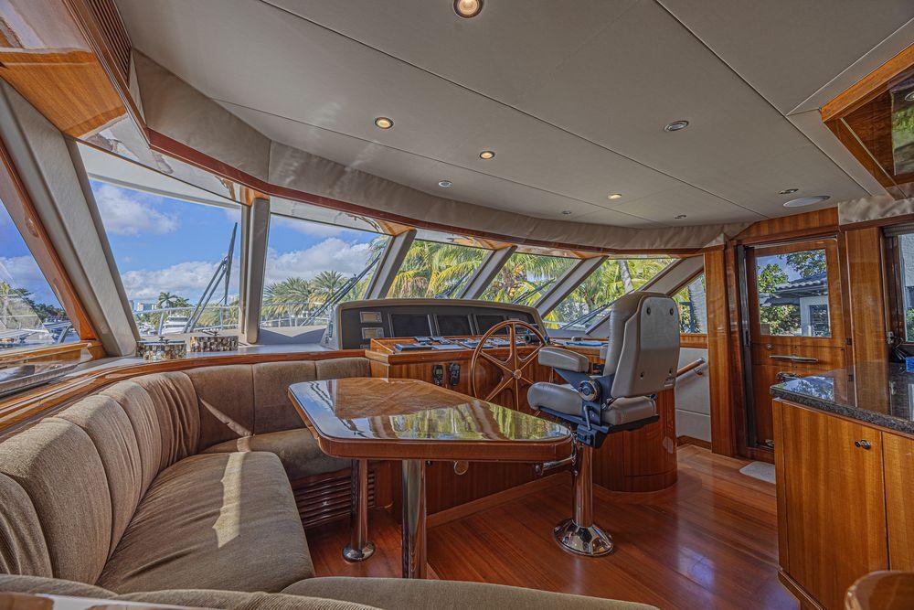 74' 2010 Ocean Alexander 74 Motoryacht