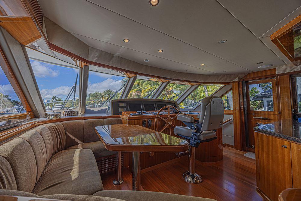 74' 2010 Ocean Alexander 74 Motoryacht
