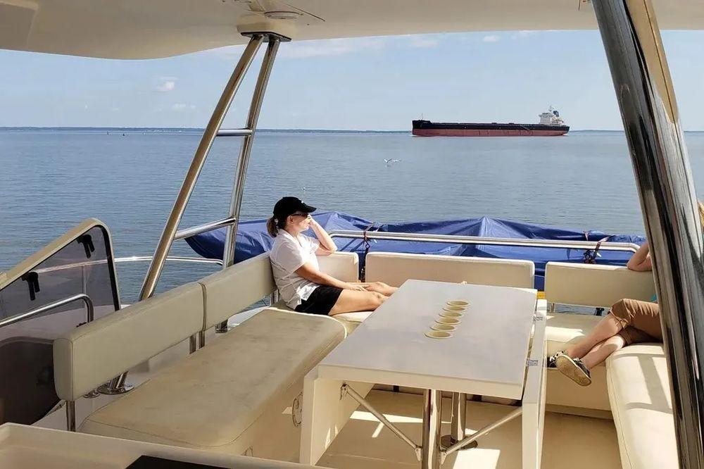 48' 2014 Aquila 48