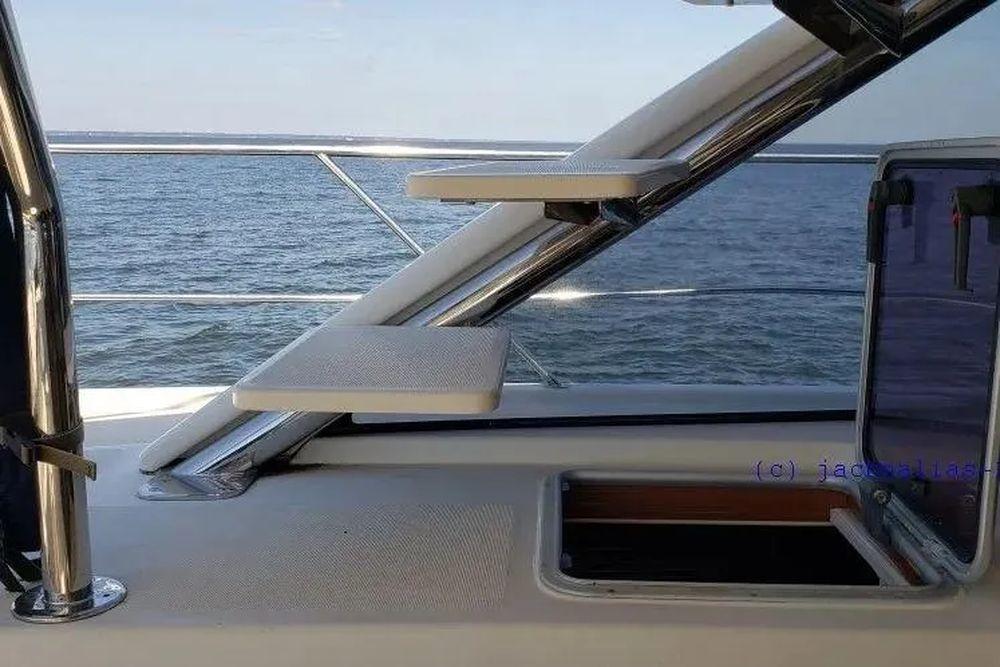 48' 2014 Aquila 48