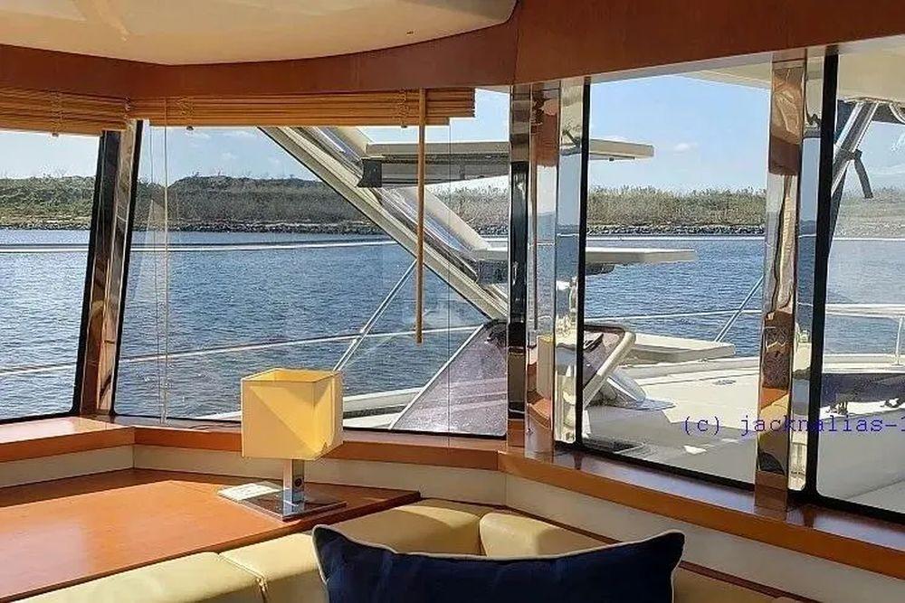 48' 2014 Aquila 48
