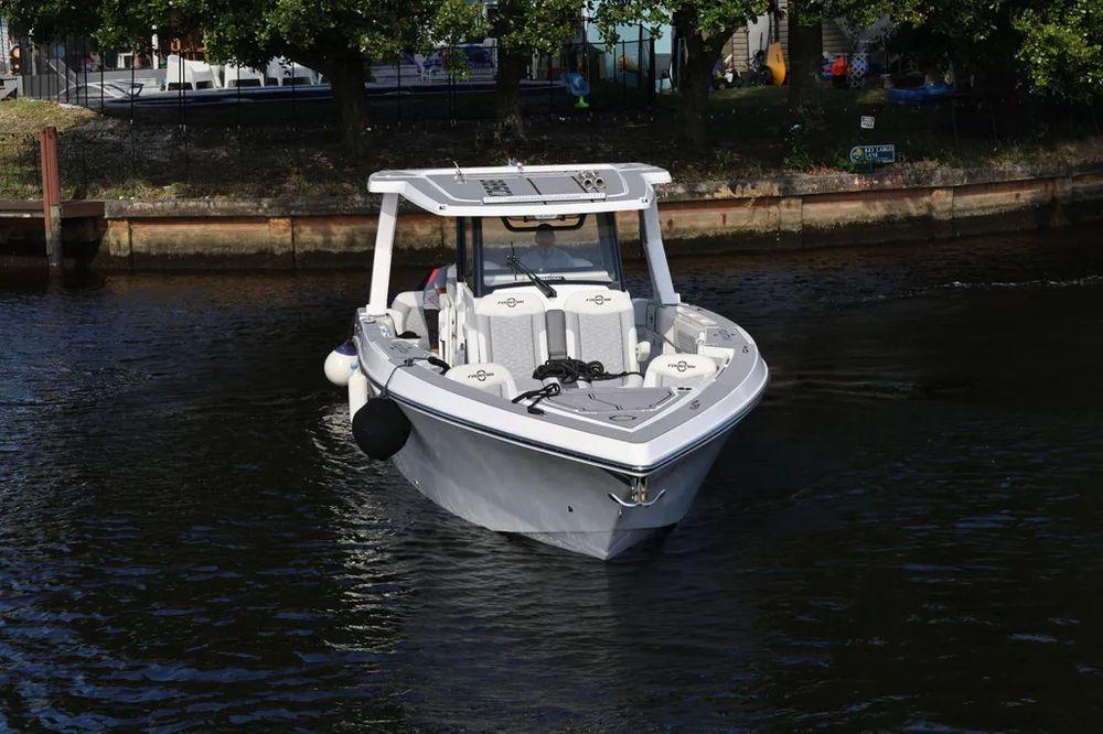 38' 2023 Fountain 38 SCX