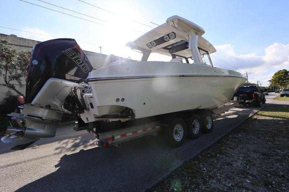 38' 2023 Fountain 38 SCX