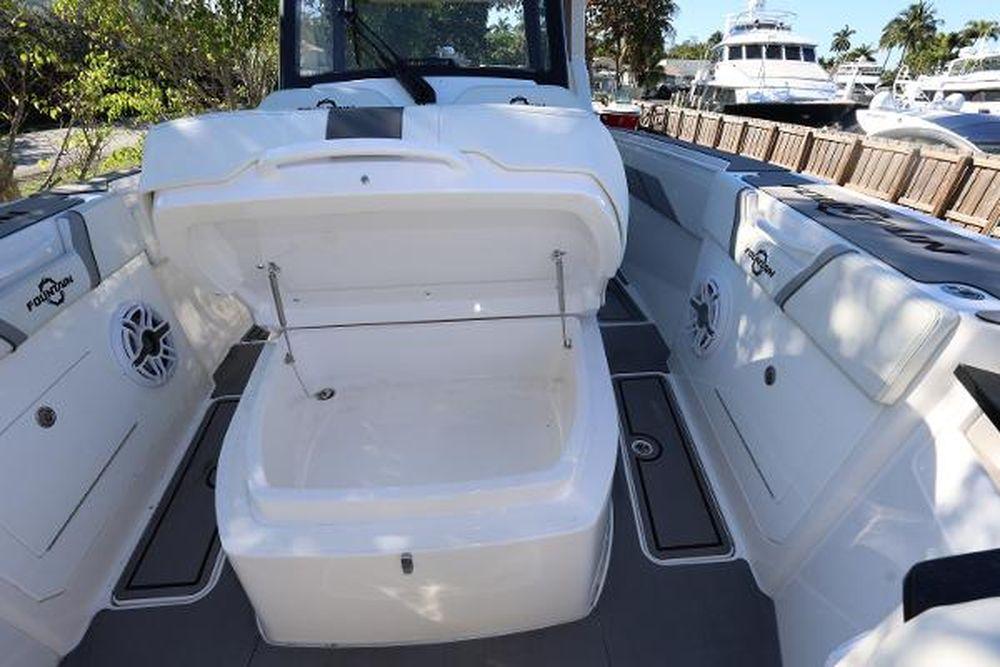38' 2023 Fountain 38 SCX