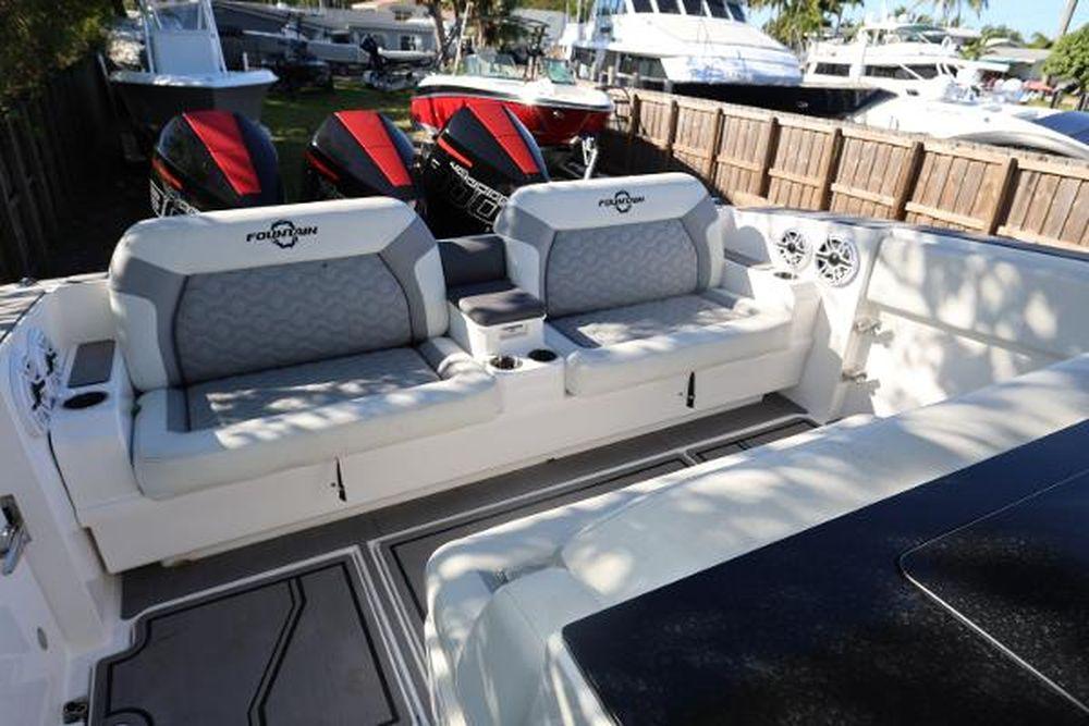 38' 2023 Fountain 38 SCX