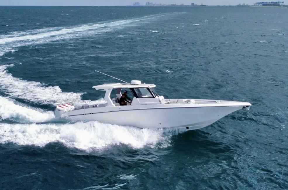 38' 2023 Fountain 38 SCX
