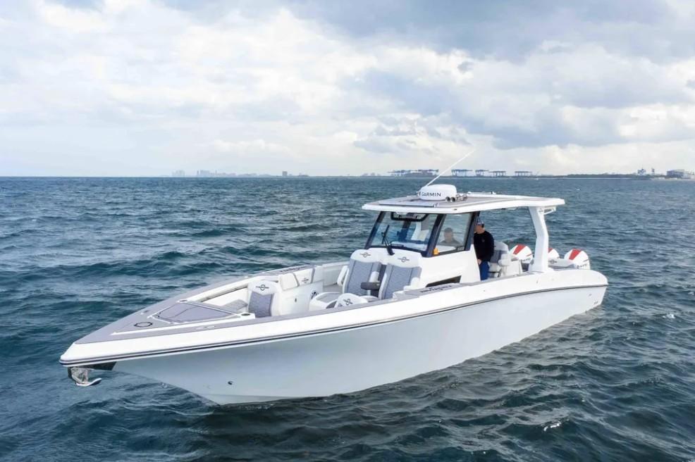 38' 2023 Fountain 38 SCX