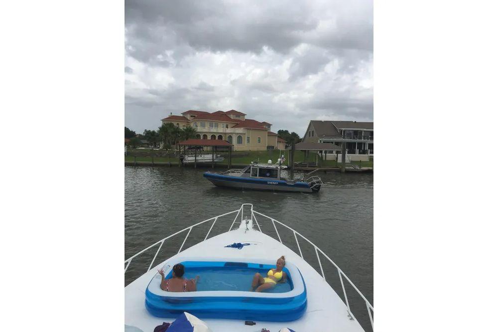58' 1994 Custom 58 Sportfish
