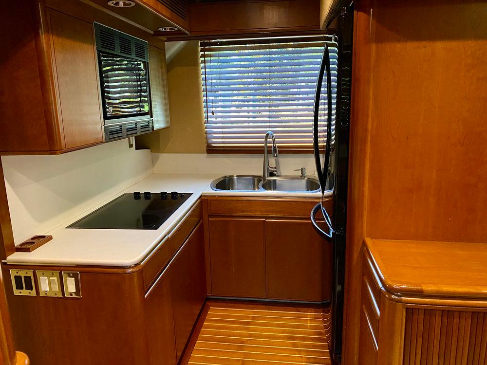 60' 1986 Huckins Sport Fisherman