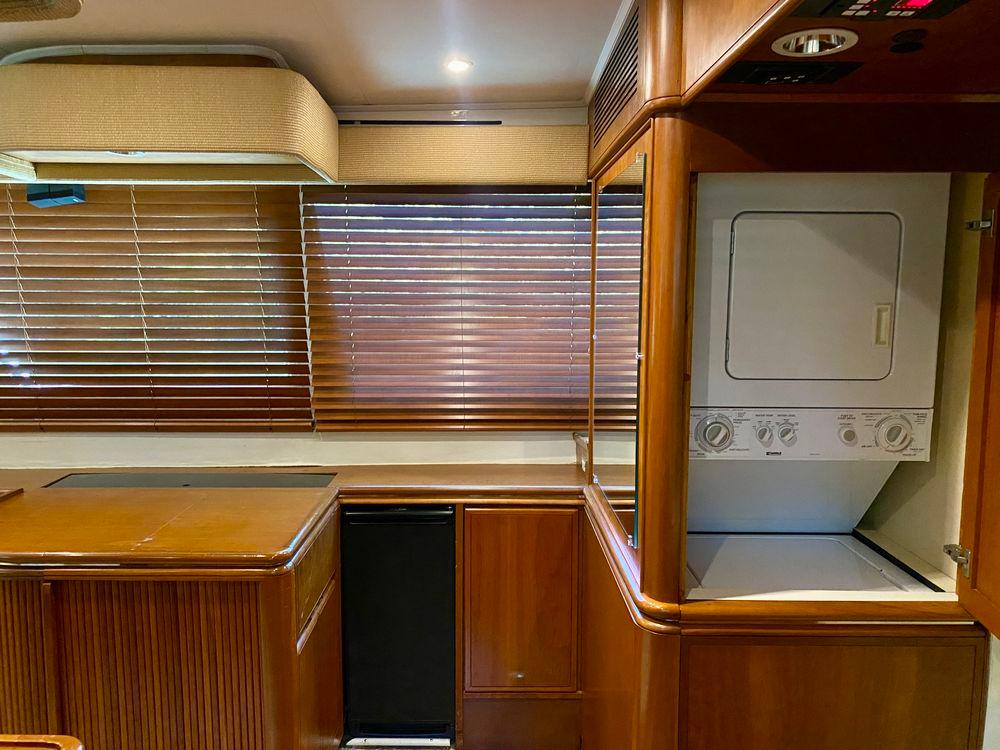 60' 1986 Huckins Sport Fisherman
